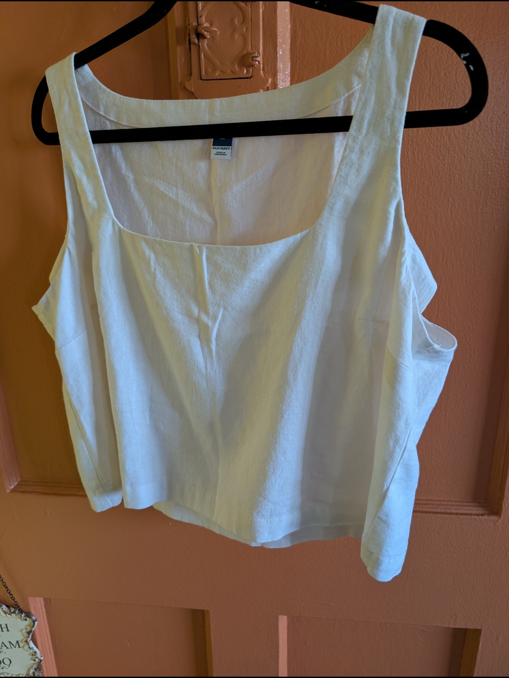 Old Navy White Square-Neck Linen Blend Tank